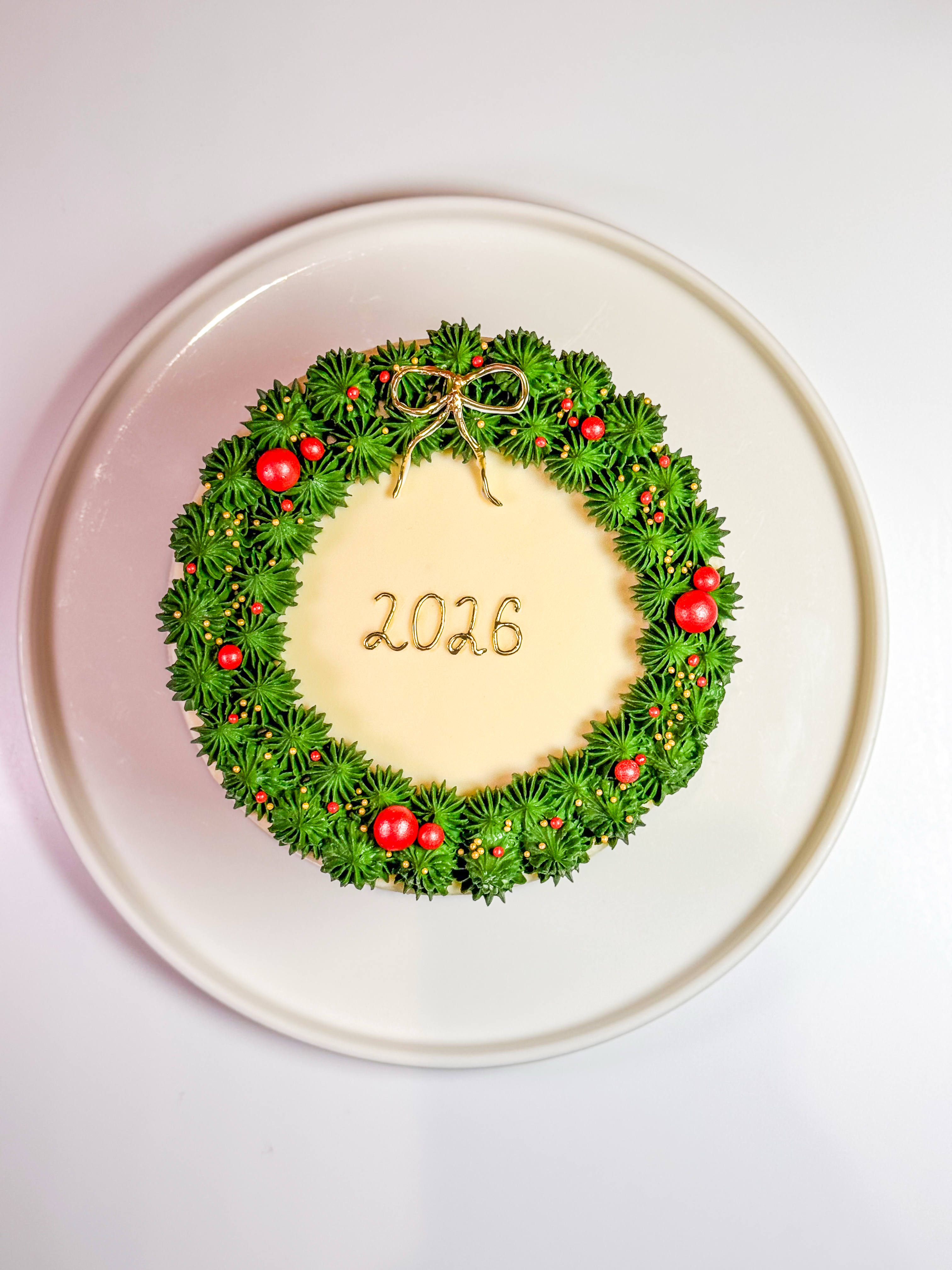 Новогодний Торт "Шоколадный с соленой карамелью"